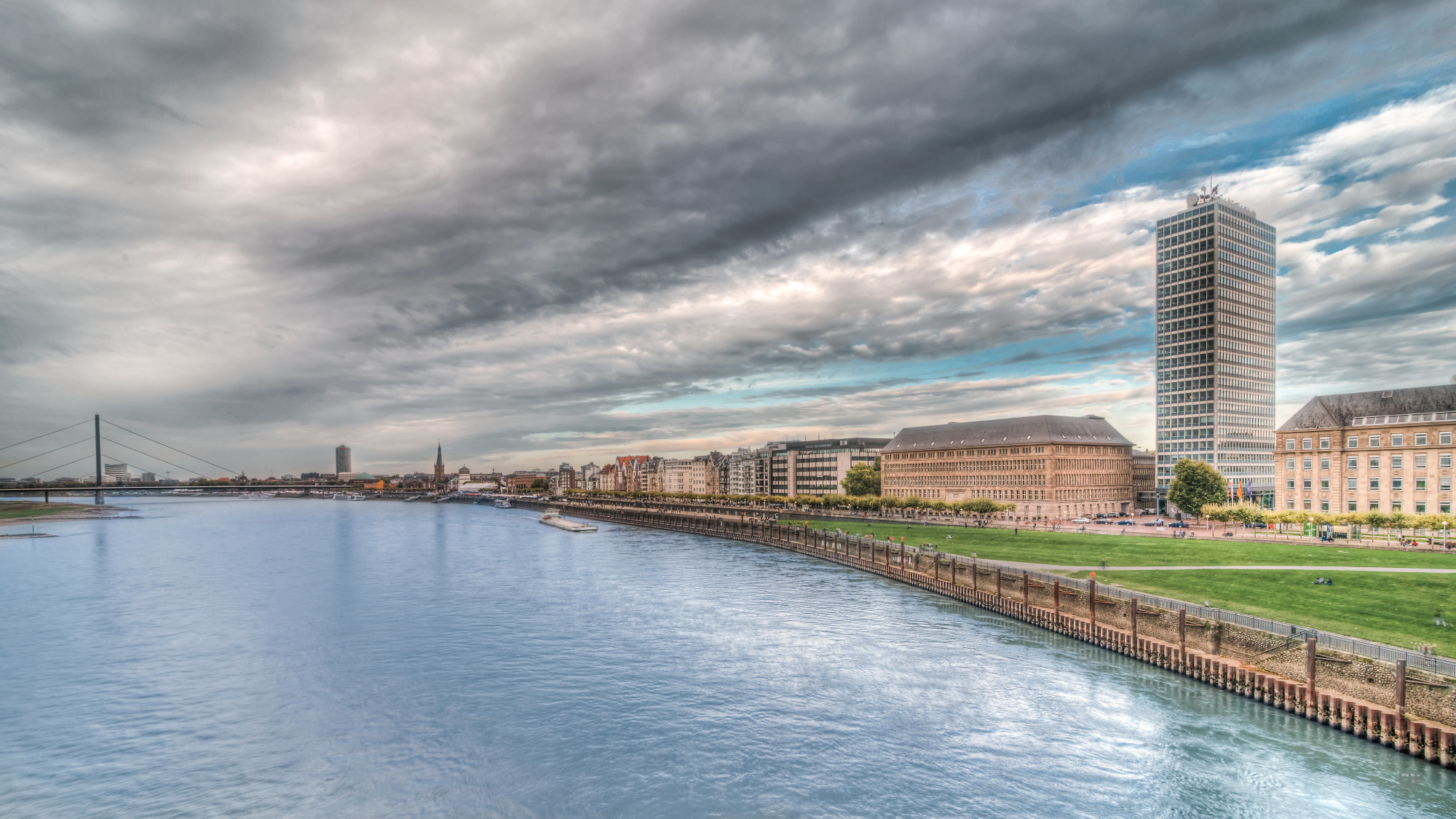 FRA5236And8more tonemapped 2 Bearbeitet