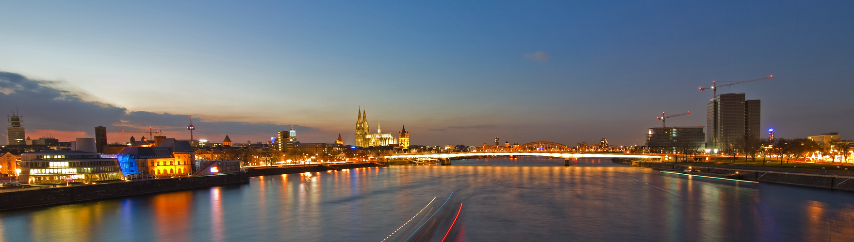 DSC 5426 FC panorama verzerrungsfrei PS Lichter