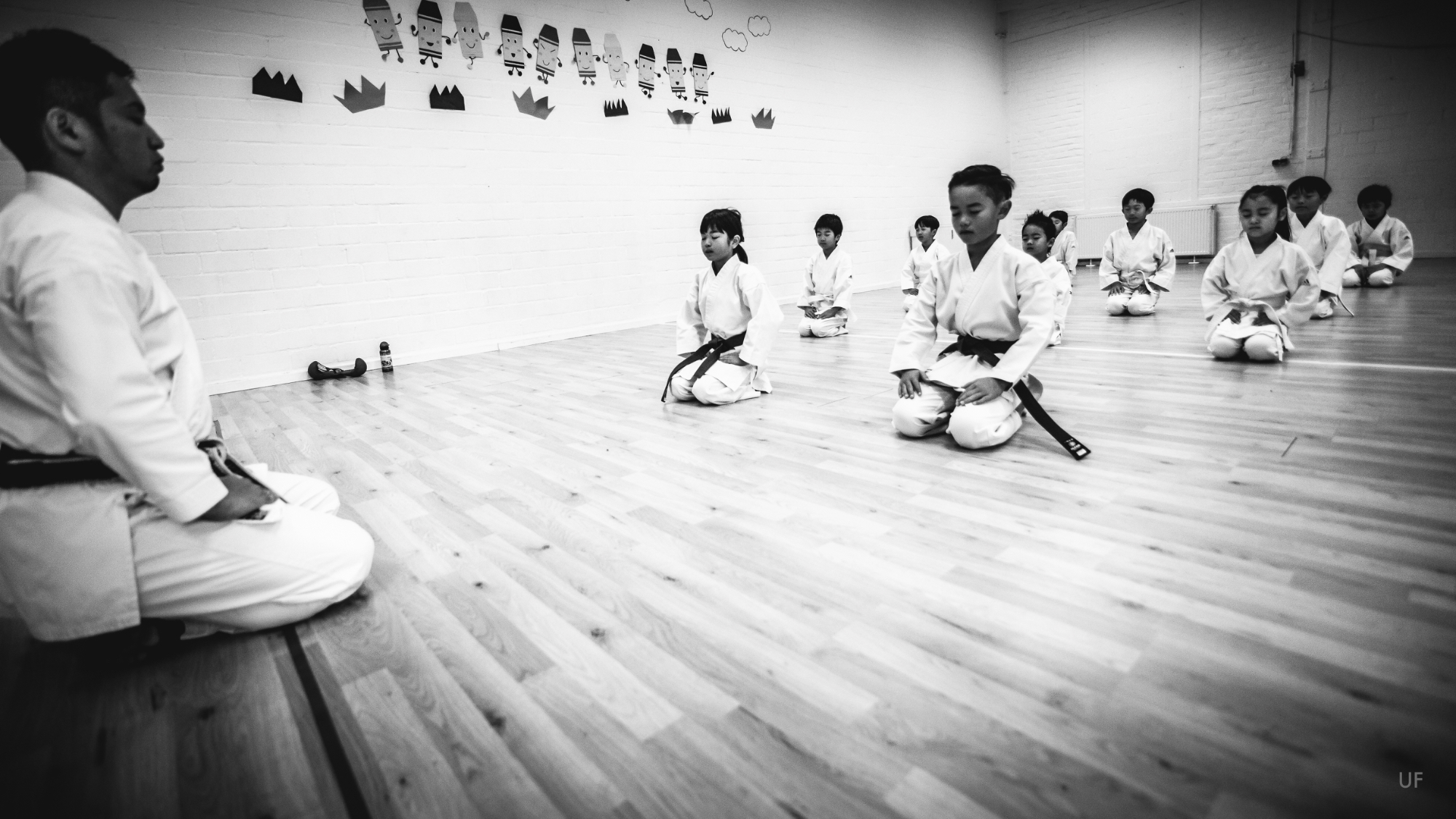  FRA9542